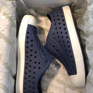 Native Jefferson Navy Blue Size 10